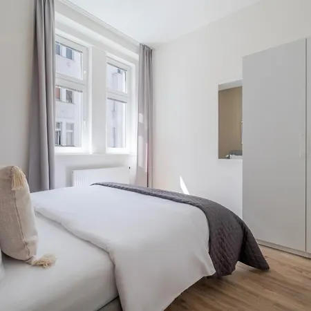 Apartamento Blueground Holesovice View Nr Vltava Prg-58 *