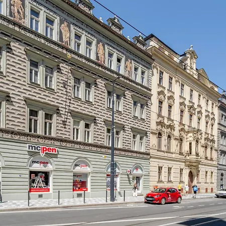 Apartamento Blueground Holesovice View Nr Vltava Prg-58 Praga